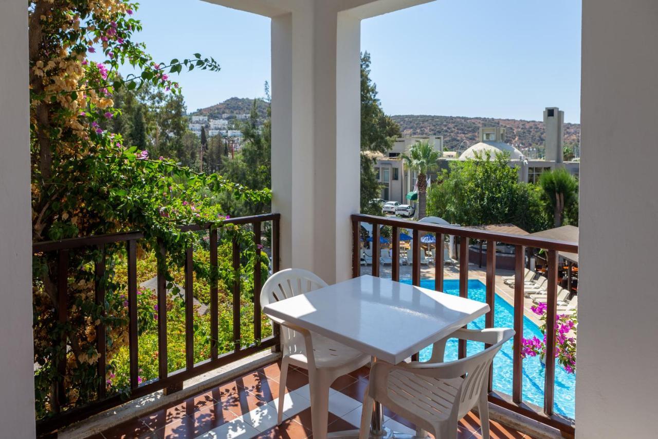 Natur Garden Hotel Битез Экстерьер фото
