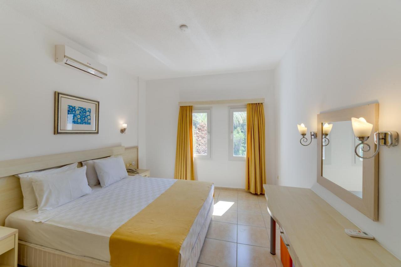 Natur Garden Hotel Битез Экстерьер фото