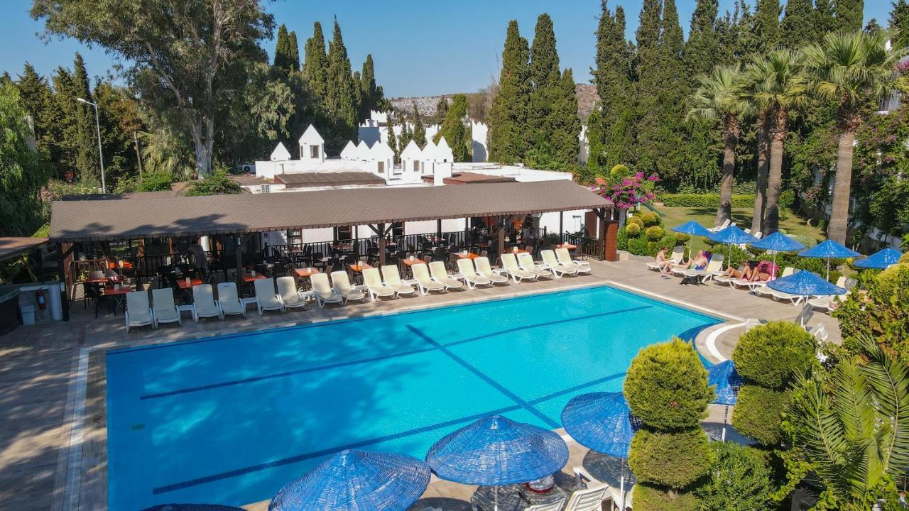 Natur Garden Hotel Битез Экстерьер фото