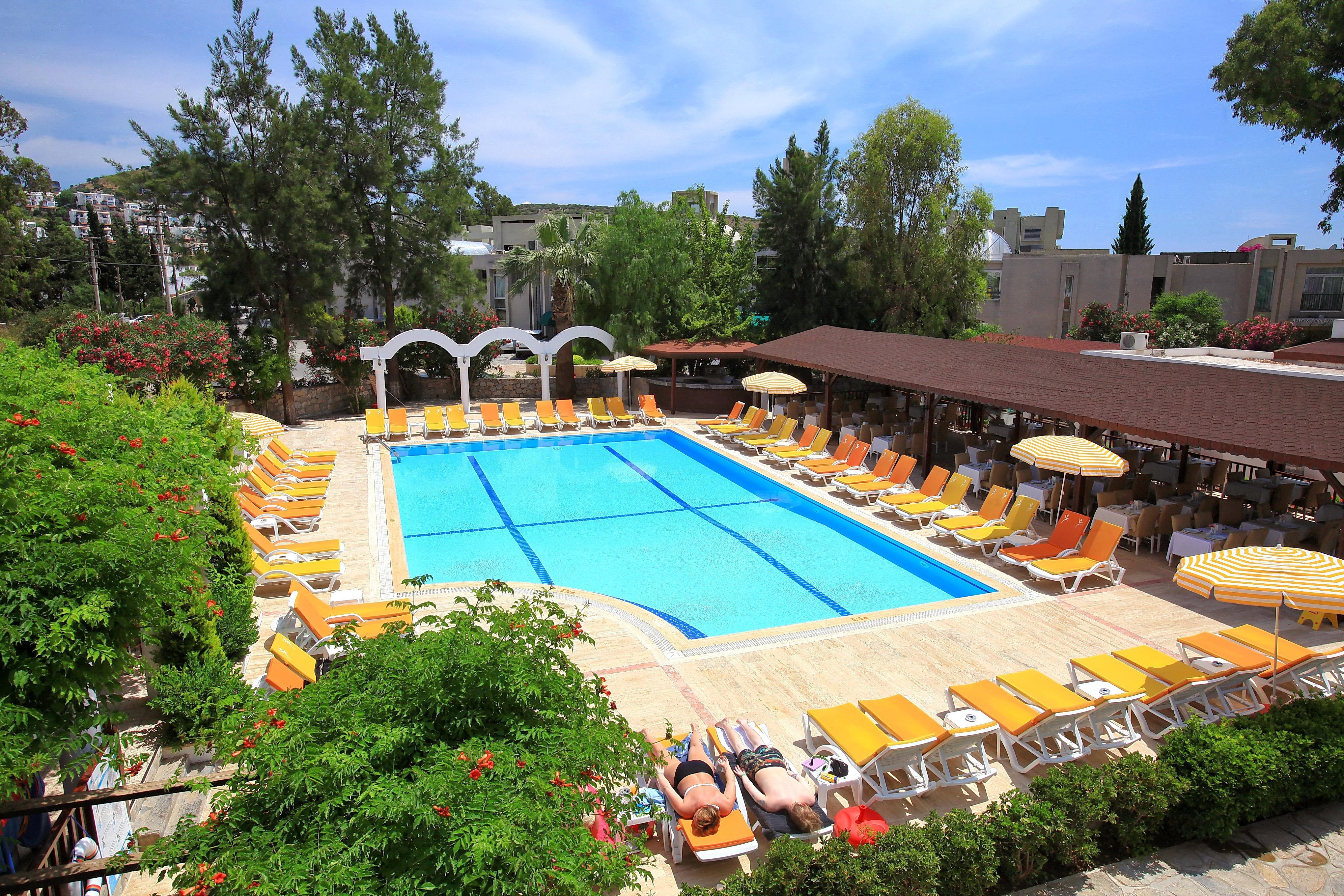 Natur Garden Hotel Битез Экстерьер фото